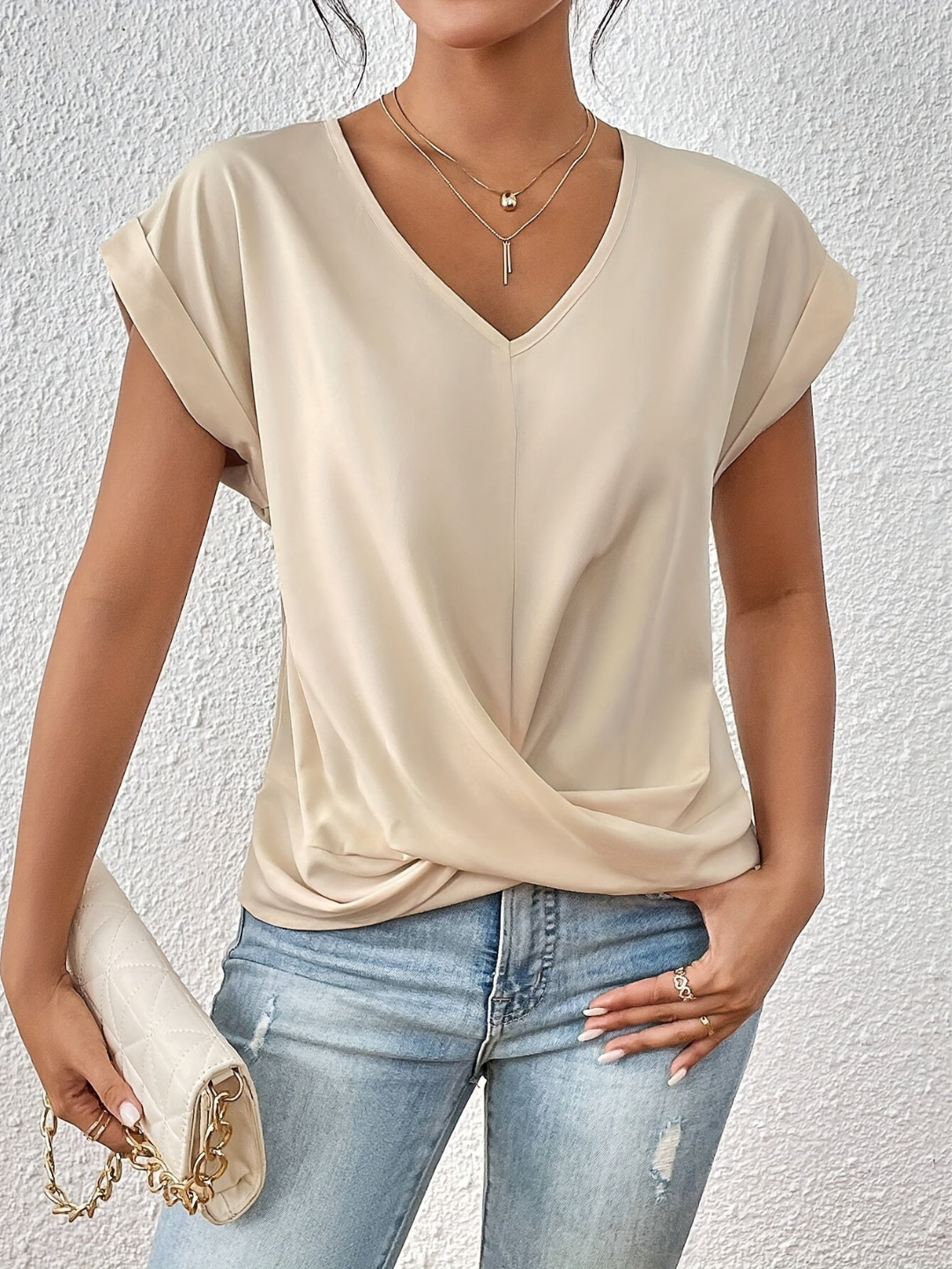 Tionna| Camiseta cómoda con escote en V